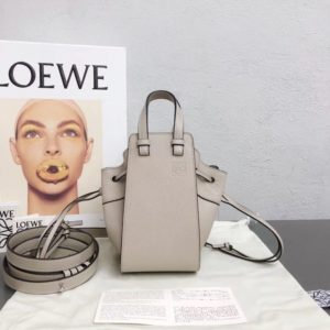 LOEWE HAMMOCK DW MINI BAG<br>로에베 해먹 DW 미니백<br>[11x19x17cm]