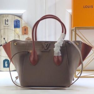 LOUIS VUITTON FREEDOM TOTE BAG<br>루이비통 프리덤 토트백<br>[35x24x15cm 이태리가죽]