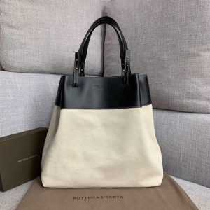 BOTTEGA VENETA QUAD TOTE BAG <br>보테가 베네타 쿼드 토트 백