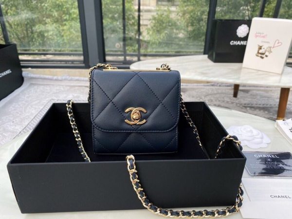 CHANEL FLAP BAG 샤넬 플랩 백