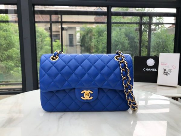 CHANEL CLASSIC FLAP BAG 샤넬 클래식 플랩 백