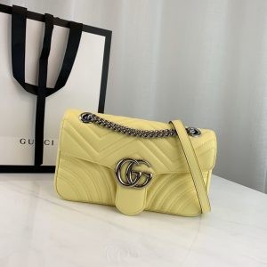 GUCCI GG MARMONT SHOULDER BAG<br>구찌 GG 마몬트 숄더백<br>[26x15x7cm 이태리가죽]