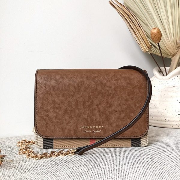 BURBERRY LEATHER SHOULDER BAG 버버리 숄더백