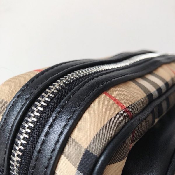 BURBERRY CHECK CROSS BAG 버버리 체크 크로스백