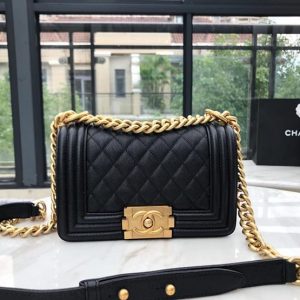 CHANEL BOY FLAP BAG <br>샤넬 보이 플랩 백<br>[20cm INCAS 정품가죽]