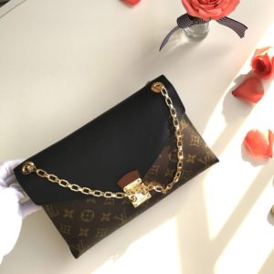 LOUIS VUITTON PALLAS CHAIN BAG<br>루이비통 팰라스 체인 백<br>[26x17x6cm 이태리가죽]