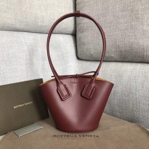 BOTTEGA VENETA BASKET BAG <br>보테가 베네타 바스켓 백