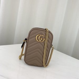 GUCCI GG MARMONT CHAIN BAG<br>구찌 GG 마몬트 체인백<br>[10.5x17x5cm 이태리가죽]