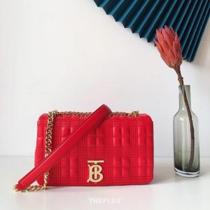 BURBERRY LEATHER LOLA CHAIN SHOULDER BAG <br>버버리 로라 체인 숄더백