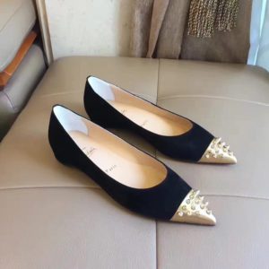 CHRISTIAN LOUBOUTIN SPIKED FLAT SHOES<br>크리스찬 루부탱 스파이크 플랫 슈즈<br><i>35-39 SIZE</i>