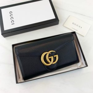 GUCCI GG LOGO WALLET<br>구찌 GG 로고 장지갑<br><i>19x11x3cm 이태리가죽</i>