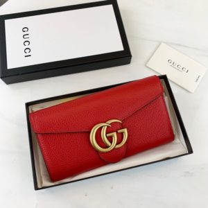 GUCCI GG LOGO WALLET<br>구찌 GG 로고 장지갑<br><i>19x11x3cm 이태리가죽</i>