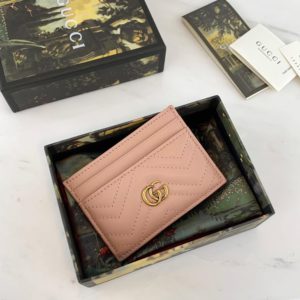 GUCCI GG MARMONT CARD WALLET<br>구찌 GG 마몬트 카드지갑<br><i>10x7cm 이태리가죽</i>