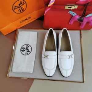 HERMES LEATHER LOAFER<br>에르메스 레더 로퍼<br><i>35-39 SIZE 이태리가죽</i>