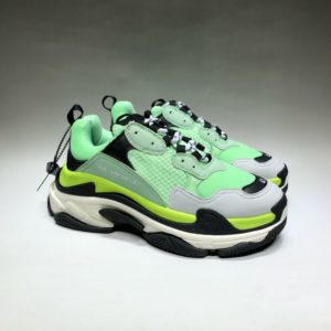 BALENCIAGA TRIPLE S<br>발렌시아가 트리플 S 스니커즈<i>35-45 SIZE 최상급</i>