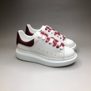 ALEXANDER MCQUEEN OVERSIZED SNEAKERS<br>알렉산더 맥퀸 오버솔 스니커즈<br><i>35-44 SIZE 최상급</i>