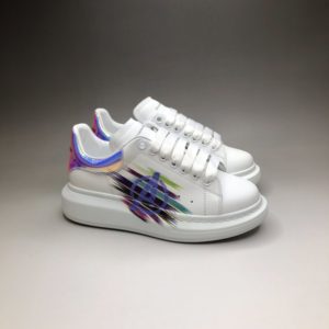 ALEXANDER MCQUEEN OVERSIZED SNEAKERS<br>알렉산더 맥퀸 오버솔 스니커즈<br><i>35-44 SIZE 최상급</i>