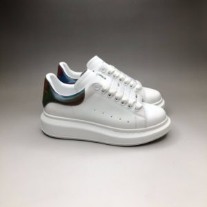 ALEXANDER MCQUEEN OVERSIZED SNEAKERS<br>알렉산더 맥퀸 오버솔 스니커즈<br><i>35-44 SIZE 최상급</i>