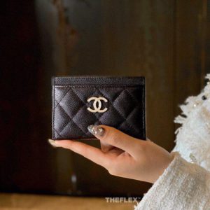 CHANEL CLASSIC CARD WALLET<br>샤넬 클래식 카드 지갑<br><i>11.5×7.5cm 이태리 캐비어소가죽</i>