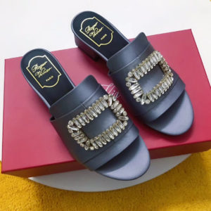 ROGER VIVIER SANDAL<br>로저비비에 샌들<br><i>35-39 SIZE 굽3.5cm</i>