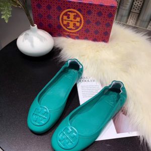 TORY BURCH LOGO BALLET FLAT SHOES<br>토리버치 로고 발레 플랫 슈즈<br><i>35-40 SIZE 이태리가죽</i>