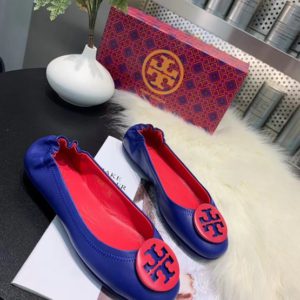 TORY BURCH LOGO BALLET FLAT SHOES<br>토리버치 로고 발레 플랫 슈즈<br><i>35-40 SIZE 이태리가죽</i>