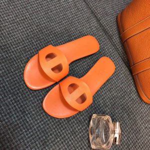 HERMES LISBOA SANDAL<br>에르메스 리스보아 샌들<br><i>35-40 SIZE 이태리소가죽</i>