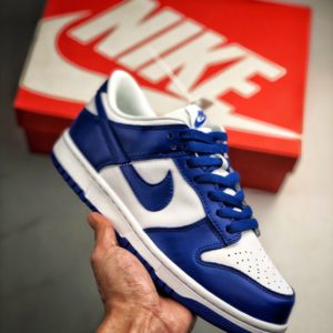 NIKE SB Dunk Low SP Kentucky<br>나이키 SB 덩크 로우 SP 켄터키<br><i>남여공용 36-45 SIZE 최상급</i>