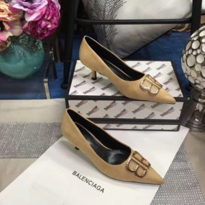 BALENCIAGA VELVET MID HEEL<br>발렌시아가 벨벳 BB 미드힐<br><i>35-39 SIZE 굽높이 4cm</i>