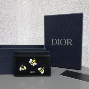 CHRISTIAN DIOR X KAWS CARD HOLDER<br>크리스찬 디올 x 카우스 카드 홀더<br><i>10x7cm</i>