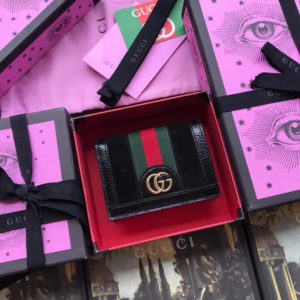 GUCCI OPHIDIA GG SUPREME WALLET<br>구찌 오피디아 GG 슈프림 반지갑<br><i>11×8.5x3cm</i>