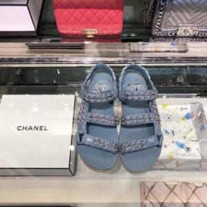 CHANEL CC LOGO VELCRO SANDAL<br>샤넬 CC 로고 벨크로 샌들<br><i>35-40 SIZE 1:1퀄리티</i>