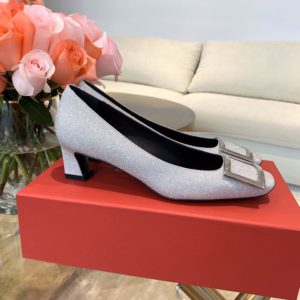 ROGER VIVIER MIDDLE HEEL SHOES<br>로저비비에 미들 힐 슈즈<br><i>35-40 SIZE 굽 4.5cm</i>