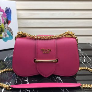 PRADA LAEATHER SIDONIE SHOULDER BAG<br>프라다 레더 시도니 숄더백<br>[24×13.5×6.5cm 이태리송아지가죽]