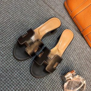 HERMES OASIS SANDAL<br>에르메스 오아시스 샌들<br><i>35-40 SIZE 굽 5cm</i>