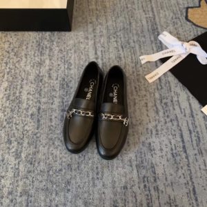 CHANEL LEATHER LOAFER<br>샤넬 레더 로퍼<br><i>35-40 SIZE 이태리소가죽</i>