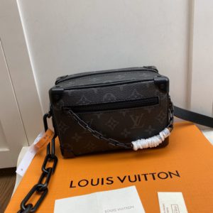 LOUIS VUITTON SOFT TRUNK BAG<br>루이비통 소프트 트렁크 백<br>[18.5x13x8cm]