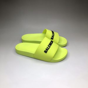 BALENCIAGA TPU SLIPPER<br>발렌시아가 TPU 소재 슬리퍼<br><i>35-45 SIZE</i>