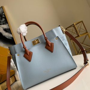 LOUIS VUITTON ON MY SIDE TOTE BAG<br>루이비통 온 마이 사이드 토트 백<br>[30.5×24.5x14cm 이태리소가죽]