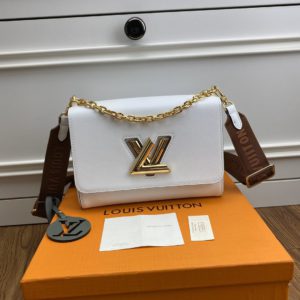 LOUIS VUITTON TWIST CROSS BAG<br>루이비통 트위스트 크로스 백<br>[23x18x8cm 이태리가죽]