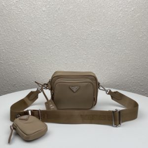 PRADA NYLON CROSS BAG<br>프라다 나일론 크로스 백<br>[20x15x5cm 프라다소재]