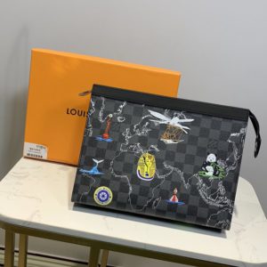 LOUIS VUITTON POCHE TOILETTE CLUTCH 루이비통 포쉐 토일렛 클러치