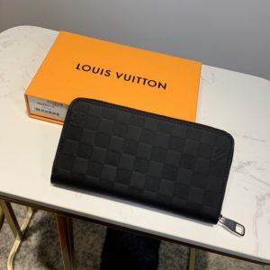 LOUIS VUITTON ZIPPY WALLET 루이비통 지피 지갑