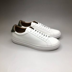 GIVENCHY URBAN STREET SNEAKERS 지방시 어반 스트리트 스니커즈