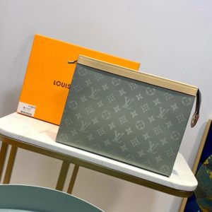 LOUIS VUITTON POCHETTE VOYAGE CLUTCH 루이비통 포쉐트 보야지 클러치