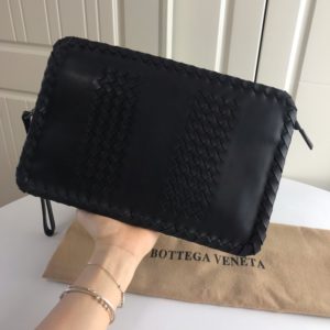 BOTTEGA VENETA LEATHER CLUTCH 보테가 베네타 레더 클러치