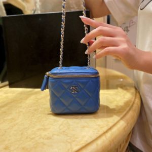 CHANEL CLASSIC BOX CHAIN BAG 샤넬 클래식 박스 체인 백