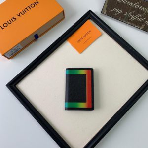 LOUIS VUITTON TAIGA WALLET 루이비통 카드지갑