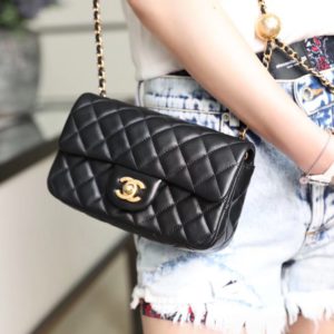 CHANEL CLASSIC FLAP BAG 샤넬 클래식 플랩 백[블랙][M사이즈]