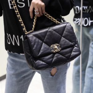 CHANEL 19 FLAP BAG 샤넬 19 핸드백 플랩 백[블랙][S사이즈]